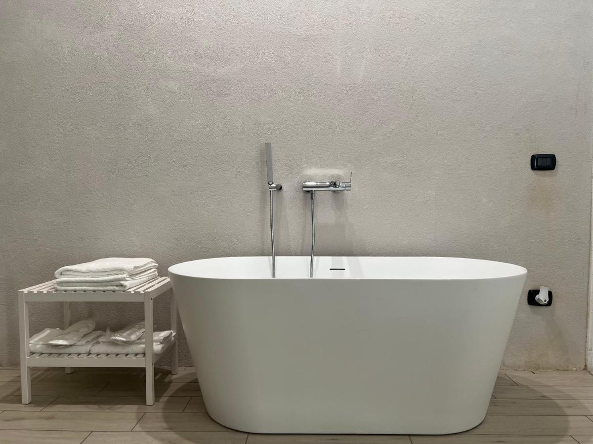 La Piazza Suite เนเปิลส์ ภายนอก รูปภาพ