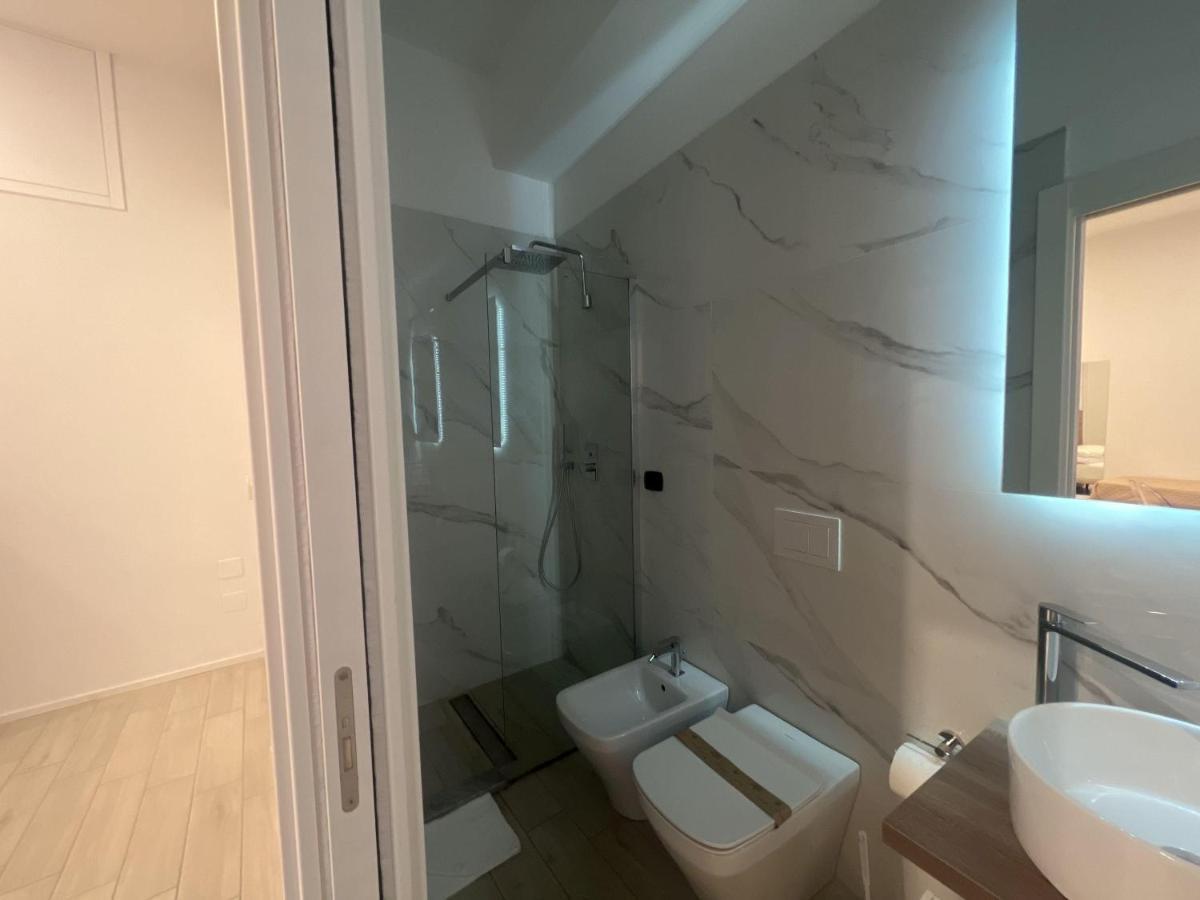 La Piazza Suite เนเปิลส์ ภายนอก รูปภาพ