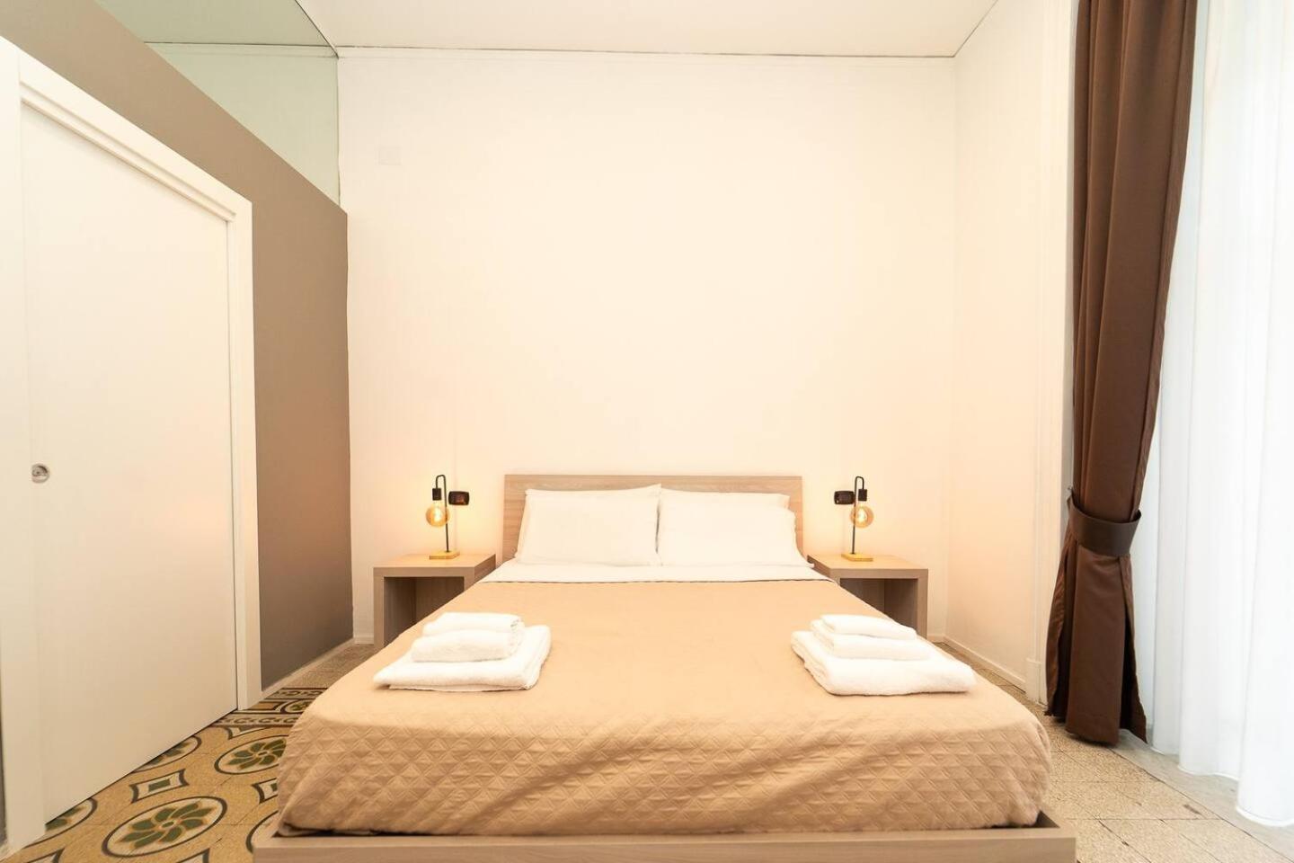 La Piazza Suite เนเปิลส์ ภายนอก รูปภาพ