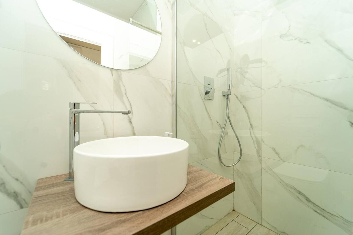 La Piazza Suite เนเปิลส์ ภายนอก รูปภาพ