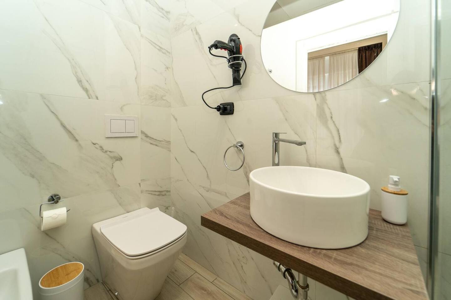 La Piazza Suite เนเปิลส์ ภายนอก รูปภาพ