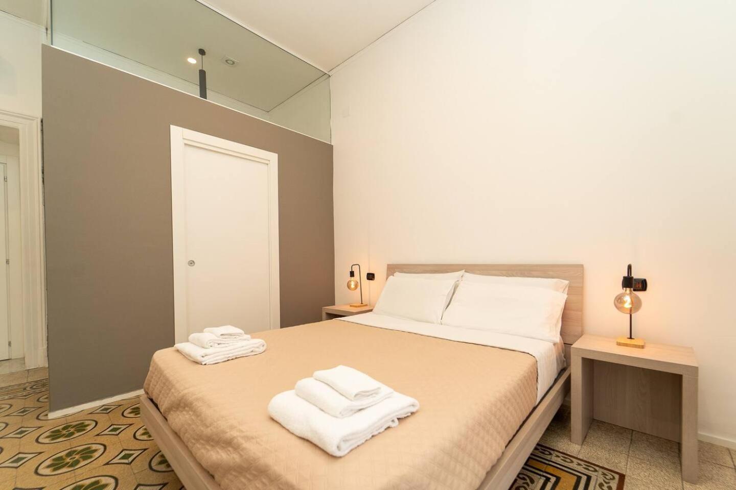 La Piazza Suite เนเปิลส์ ภายนอก รูปภาพ