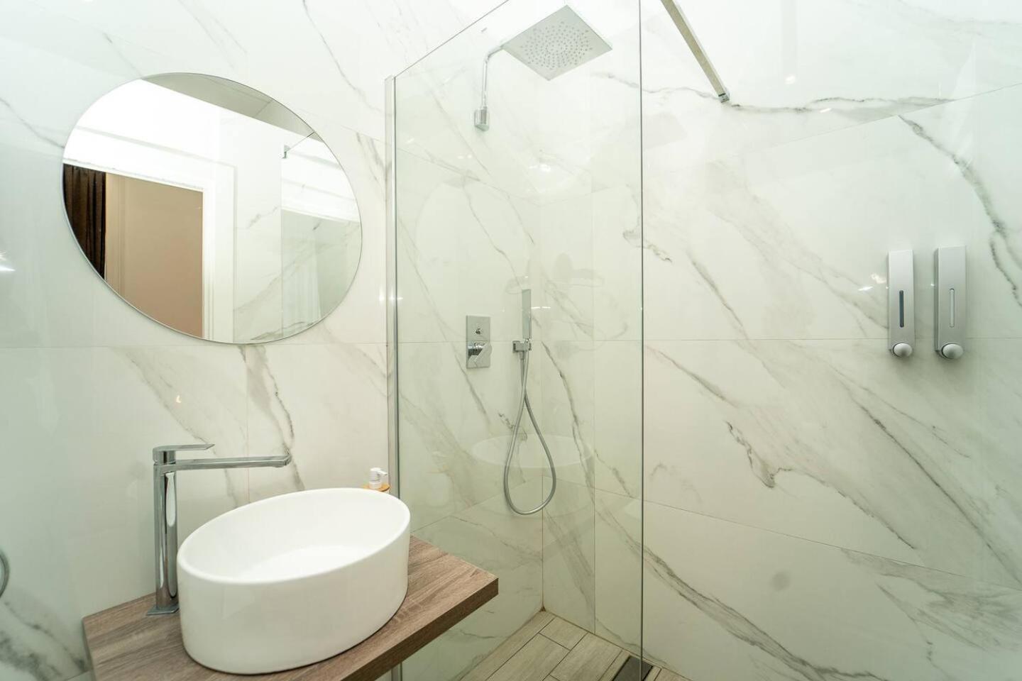 La Piazza Suite เนเปิลส์ ภายนอก รูปภาพ