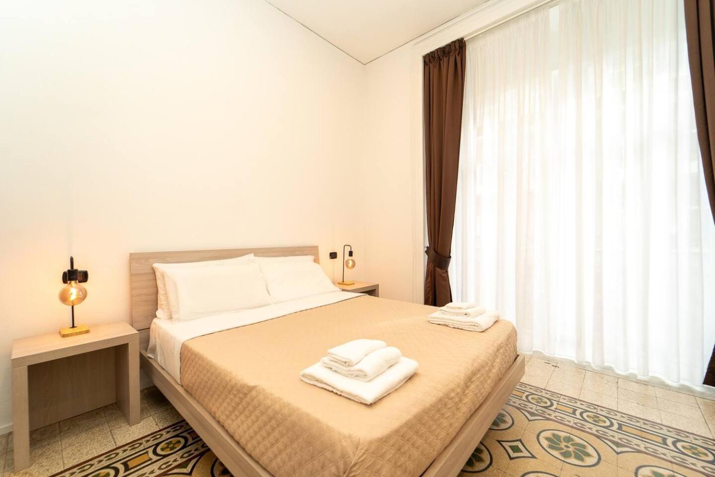 La Piazza Suite เนเปิลส์ ภายนอก รูปภาพ