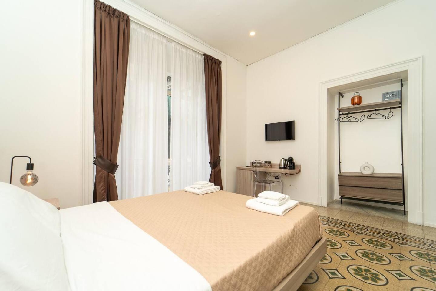 La Piazza Suite เนเปิลส์ ภายนอก รูปภาพ